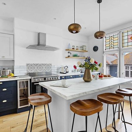 Flat 2 Fairfax Place - Modern Stylish Flat With Plenty Of Charm In Central Dartmouth Exteriér fotografie